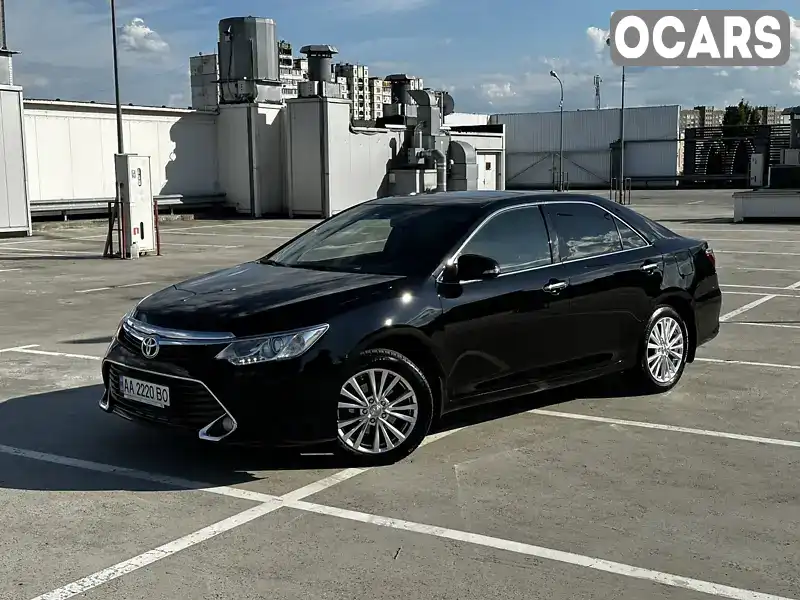 Седан Toyota Camry 2015 2.49 л. Автомат обл. Київська, Київ - Фото 1/21