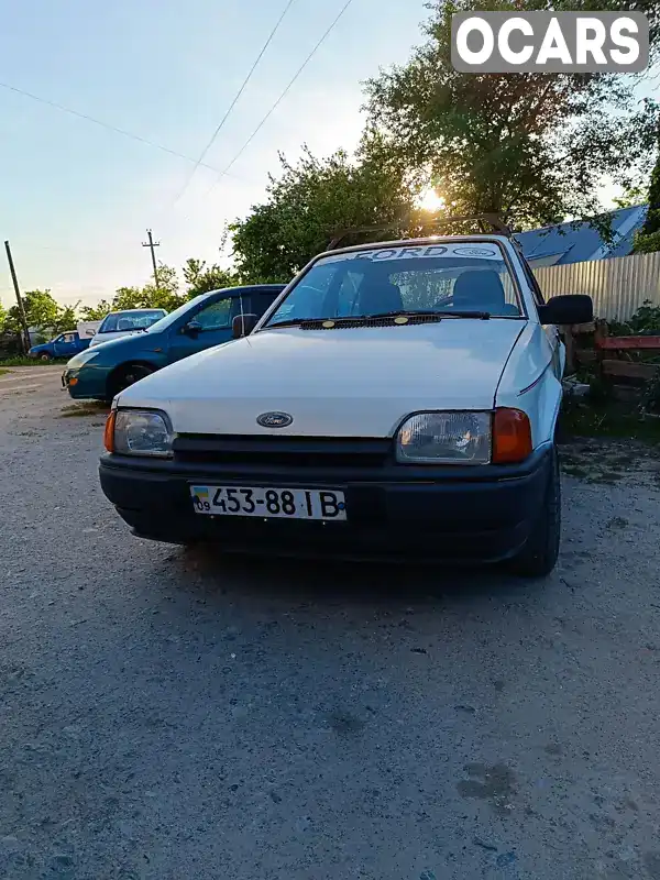 Хэтчбек Ford Escort 1987 1.3 л. Ручная / Механика обл. Тернопольская, Тернополь - Фото 1/9