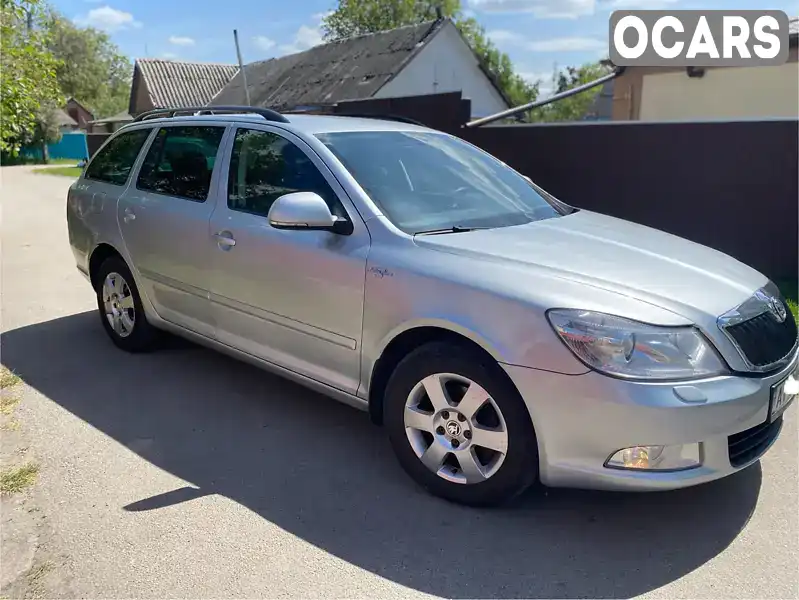 Универсал Skoda Octavia 2012 1.99 л. Робот обл. Киевская, Кагарлык - Фото 1/6