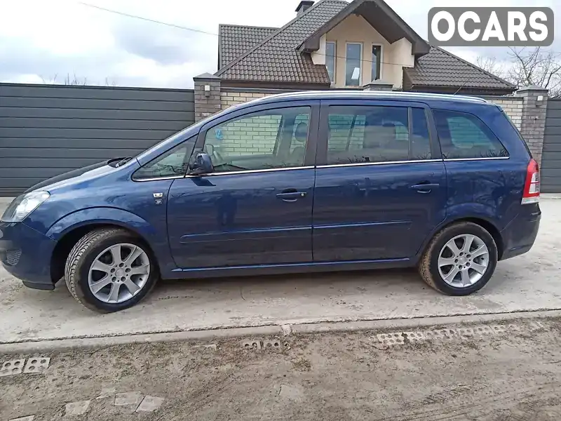 Минивэн Opel Zafira 2010 1.6 л. Ручная / Механика обл. Сумская, Лебедин - Фото 1/21