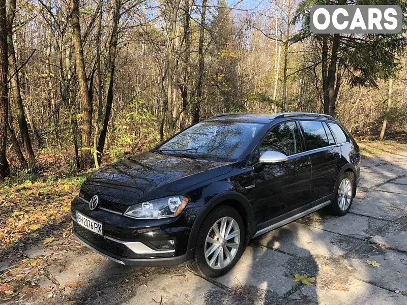 Универсал Volkswagen Golf Alltrack 2016 1.8 л. Автомат обл. Киевская, Киев - Фото 1/16