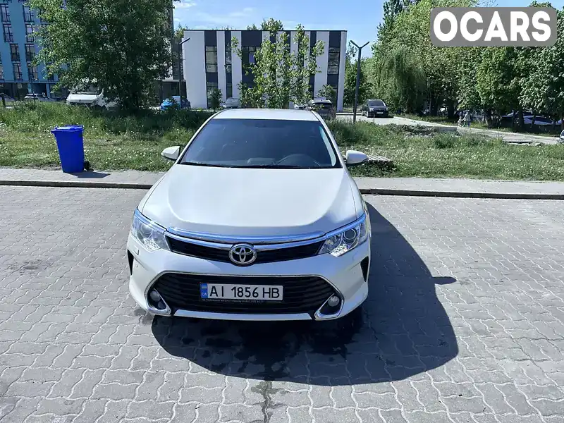 Седан Toyota Camry 2017 2.49 л. Автомат обл. Львовская, Львов - Фото 1/21