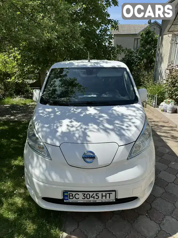 Минивэн Nissan e-NV200 2015 null_content л. Автомат обл. Черновицкая, Черновцы - Фото 1/21