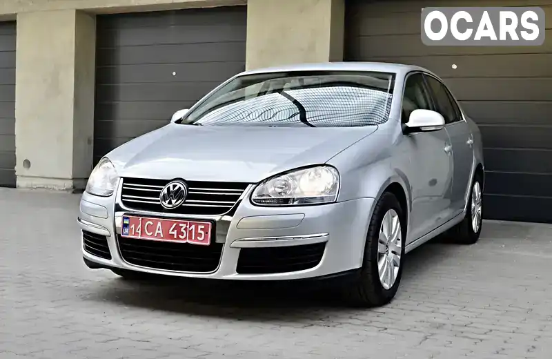 Седан Volkswagen Jetta 2009 1.4 л. Автомат обл. Львівська, Дрогобич - Фото 1/21