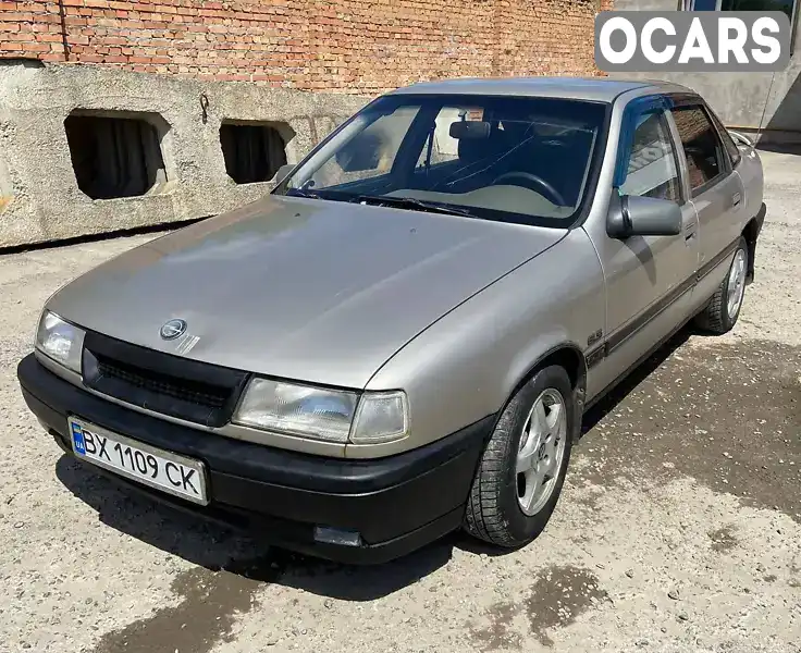 Седан Opel Vectra 1990 1.6 л. Ручна / Механіка обл. Хмельницька, Хмельницький - Фото 1/15