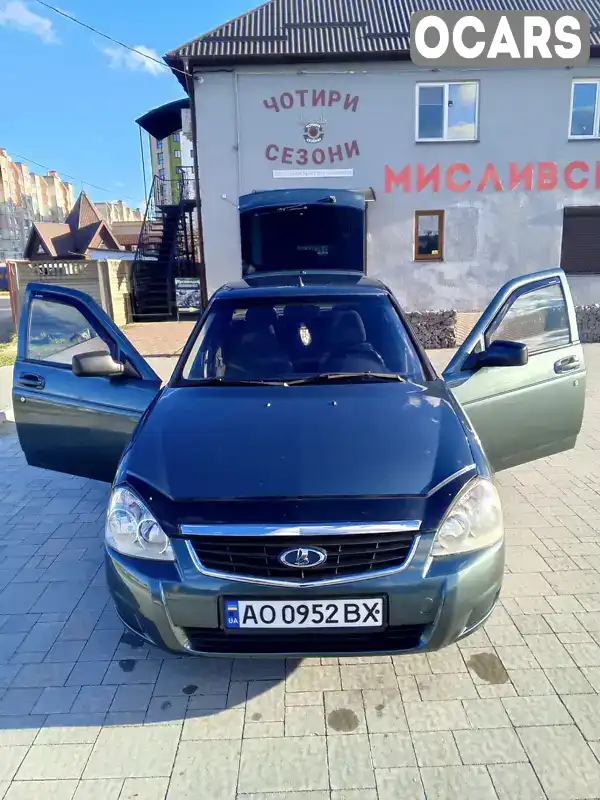 Хэтчбек ВАЗ / Lada 2172 Priora 2011 1.6 л. Ручная / Механика обл. Ивано-Франковская, Калуш - Фото 1/12