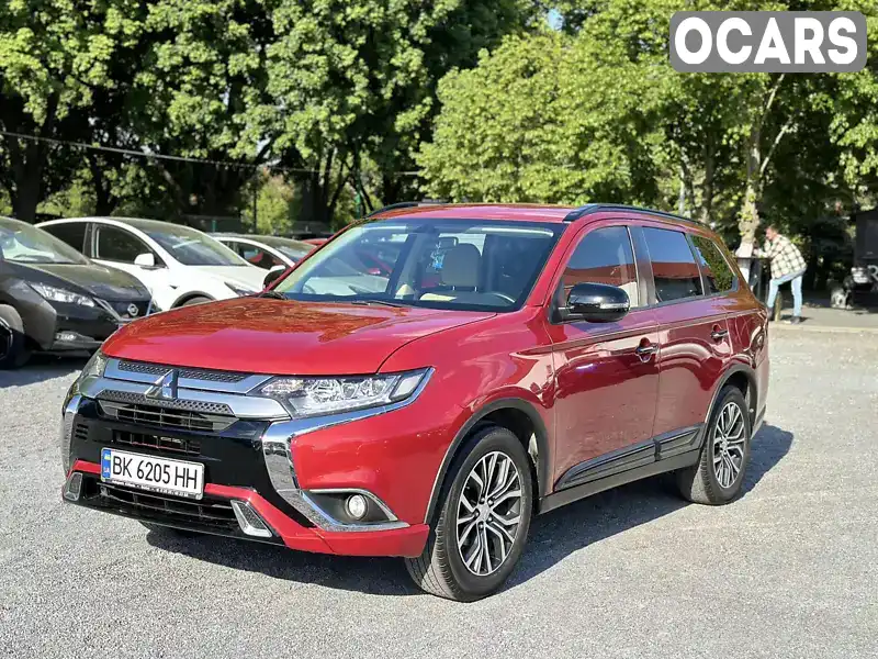 Позашляховик / Кросовер Mitsubishi Outlander 2017 2.36 л. Автомат обл. Рівненська, Рівне - Фото 1/21