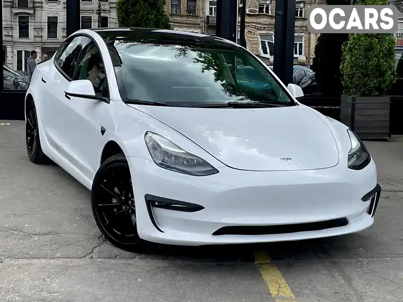 Седан Tesla Model 3 2022 null_content л. Автомат обл. Киевская, Киев - Фото 1/21