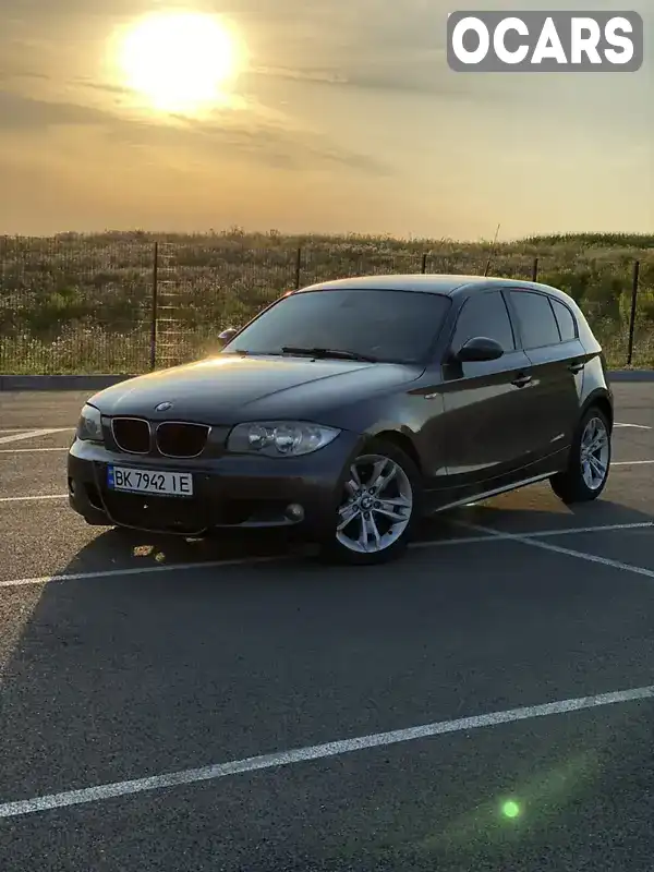 Хэтчбек BMW 1 Series 2005 2 л. Автомат обл. Ровенская, Ровно - Фото 1/9