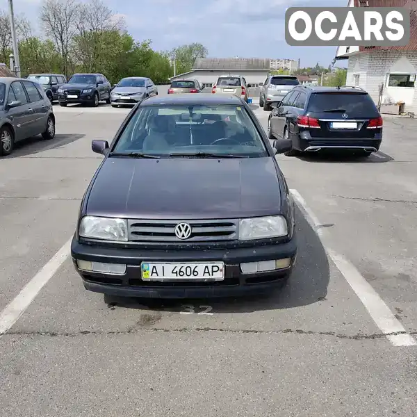 Седан Volkswagen Vento 1993 1.78 л. Ручная / Механика обл. Киевская, Белая Церковь - Фото 1/12