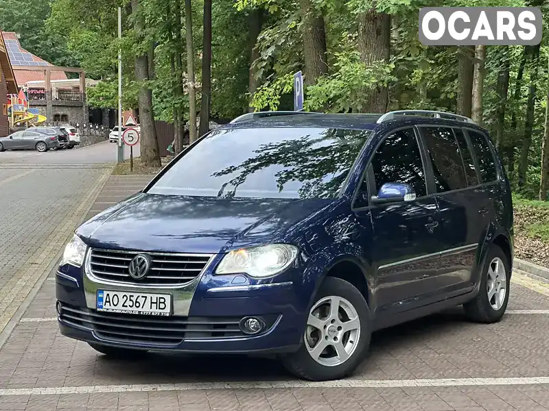 Мінівен Volkswagen Touran 2007 2 л. Ручна / Механіка обл. Закарпатська, Свалява - Фото 1/21