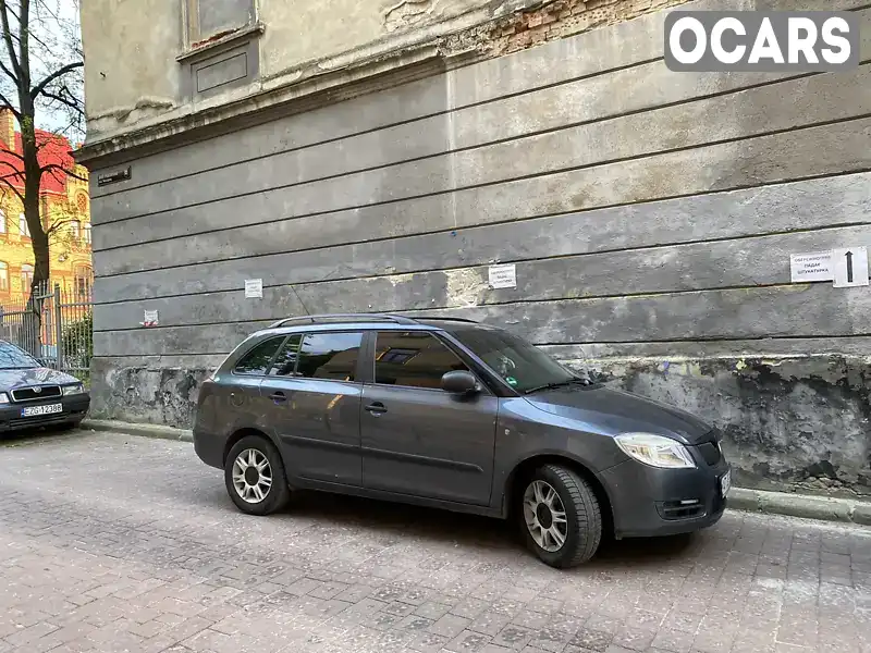 Универсал Skoda Fabia 2009 1.2 л. Ручная / Механика обл. Закарпатская, Рахов - Фото 1/10