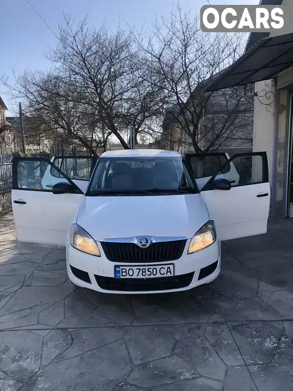 Хетчбек Skoda Fabia 2014 1.2 л. Ручна / Механіка обл. Тернопільська, Тернопіль - Фото 1/21