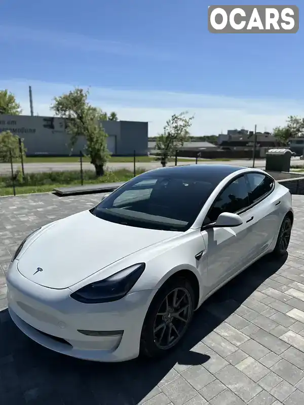Седан Tesla Model 3 2023 null_content л. обл. Харківська, Харків - Фото 1/21