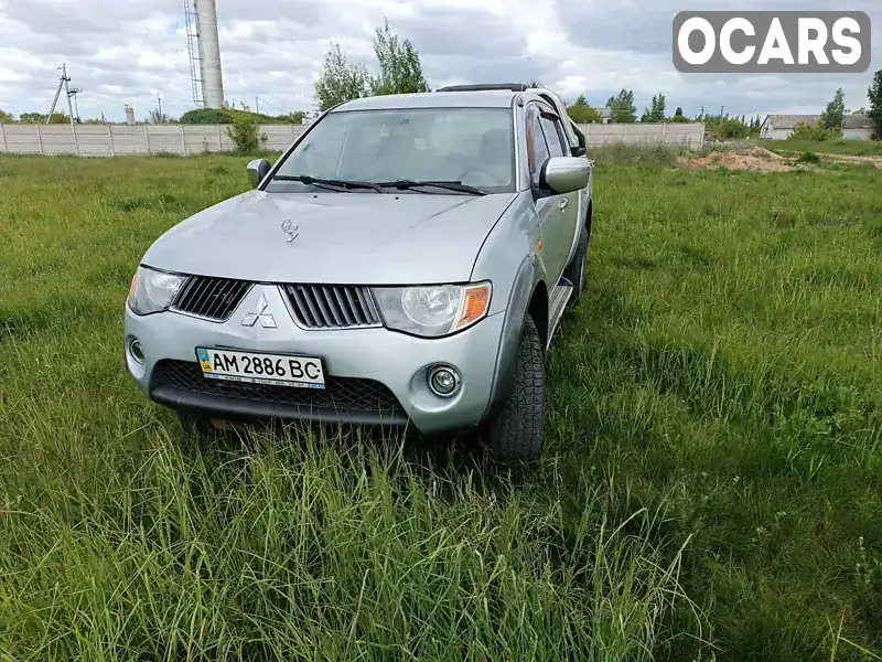 Пикап Mitsubishi L 200 2008 2.48 л. Ручная / Механика обл. Житомирская, Коростышев - Фото 1/11