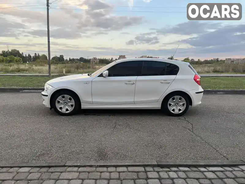 Хэтчбек BMW 1 Series 2010 2 л. Ручная / Механика обл. Закарпатская, Ужгород - Фото 1/21