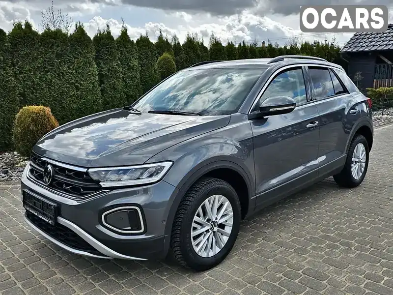 Внедорожник / Кроссовер Volkswagen T-Roc 2021 1.5 л. Автомат обл. Одесская, Одесса - Фото 1/16