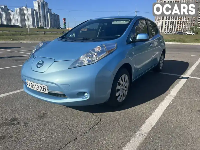 Хетчбек Nissan Leaf 2015 null_content л. обл. Київська, Київ - Фото 1/14