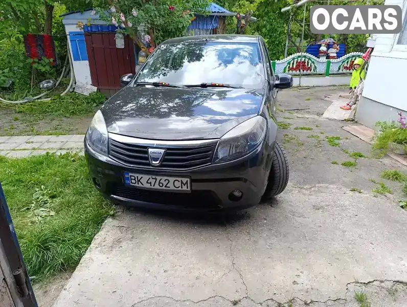 Хетчбек Dacia Sandero 2010 1.39 л. Ручна / Механіка обл. Рівненська, Дубно - Фото 1/19