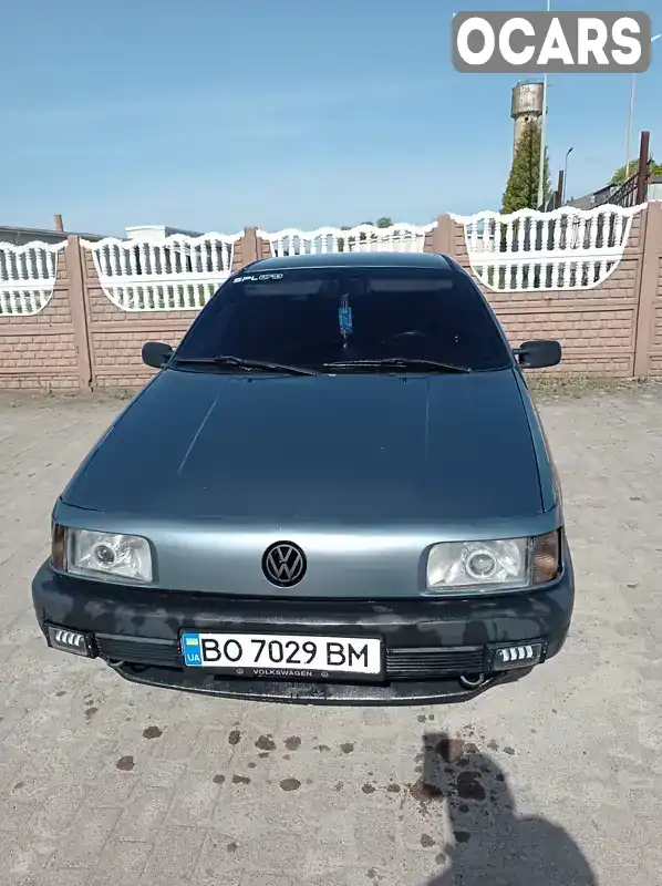 Седан Volkswagen Passat 1988 1.8 л. обл. Тернопольская, Бучач - Фото 1/13