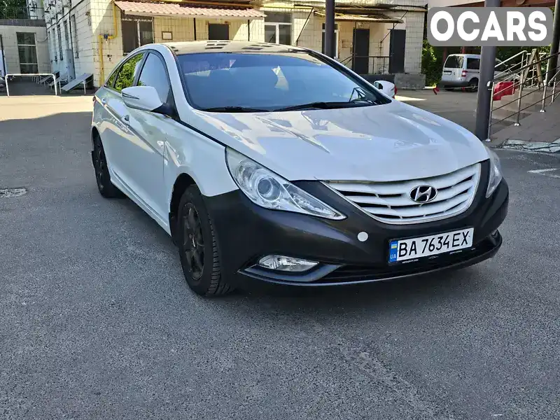 Седан Hyundai Sonata 2012 2 л. Ручная / Механика обл. Киевская, Киев - Фото 1/20