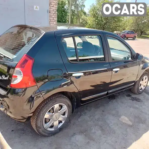 Хэтчбек Dacia Sandero 2011 1.15 л. Ручная / Механика обл. Львовская, Золочев - Фото 1/8