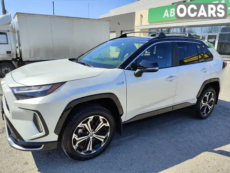 Внедорожник / Кроссовер Toyota RAV4 2023 2.5 л. Вариатор обл. Полтавская, Полтава - Фото 1/8