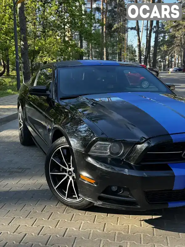 Купе Ford Mustang 2013 3.7 л. Автомат обл. Київська, Буча - Фото 1/21