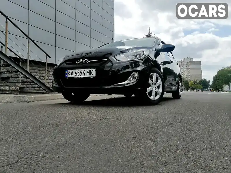 Седан Hyundai Accent 2013 1.4 л. Автомат обл. Киевская, Киев - Фото 1/21