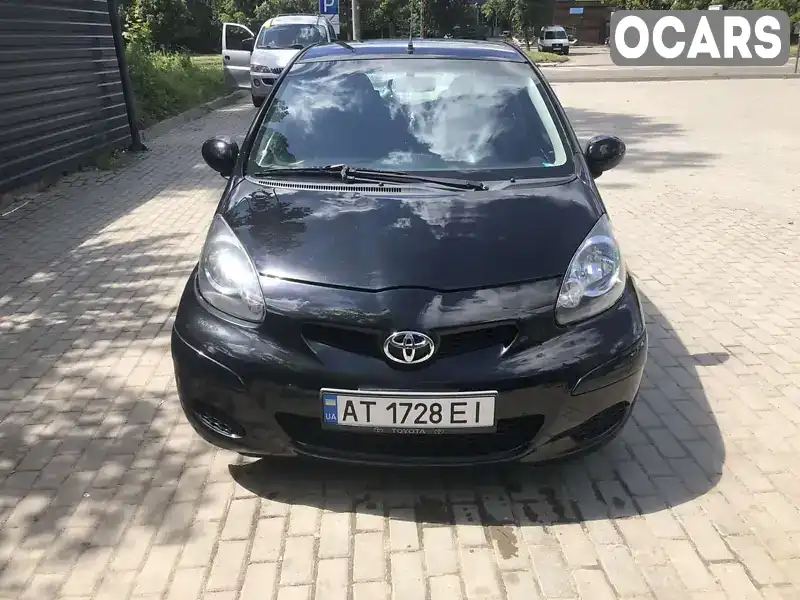 Хетчбек Toyota Aygo 2011 1 л. Ручна / Механіка обл. Івано-Франківська, Івано-Франківськ - Фото 1/16