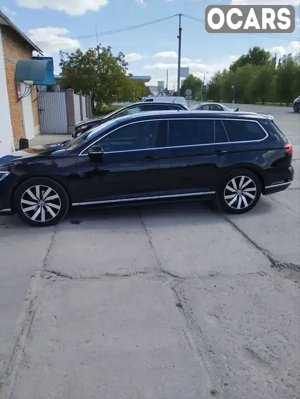 Універсал Volkswagen Passat 2017 1.97 л. Типтронік обл. Хмельницька, Дунаївці - Фото 1/18