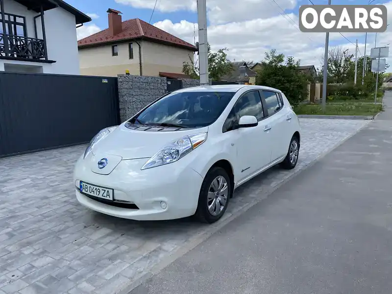 Хэтчбек Nissan Leaf 2015 null_content л. обл. Винницкая, Винница - Фото 1/15