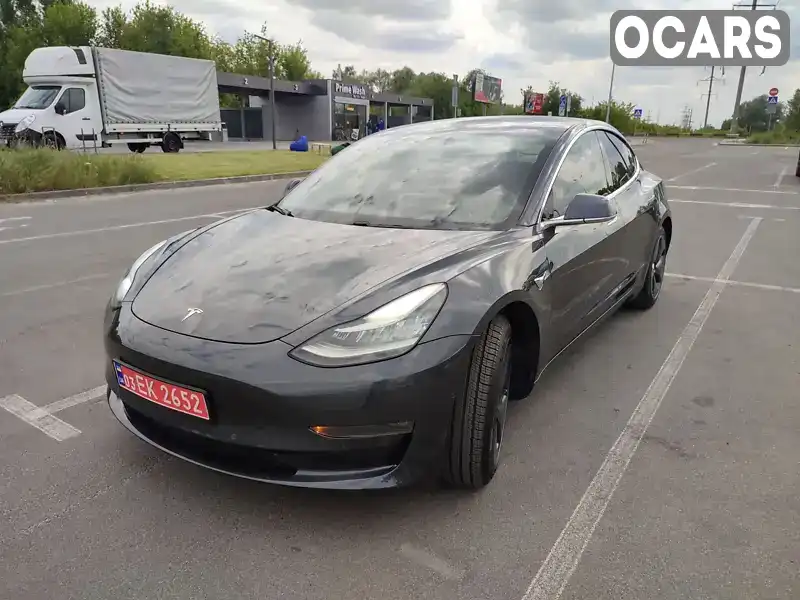 Седан Tesla Model 3 2018 null_content л. Автомат обл. Київська, Ірпінь - Фото 1/17