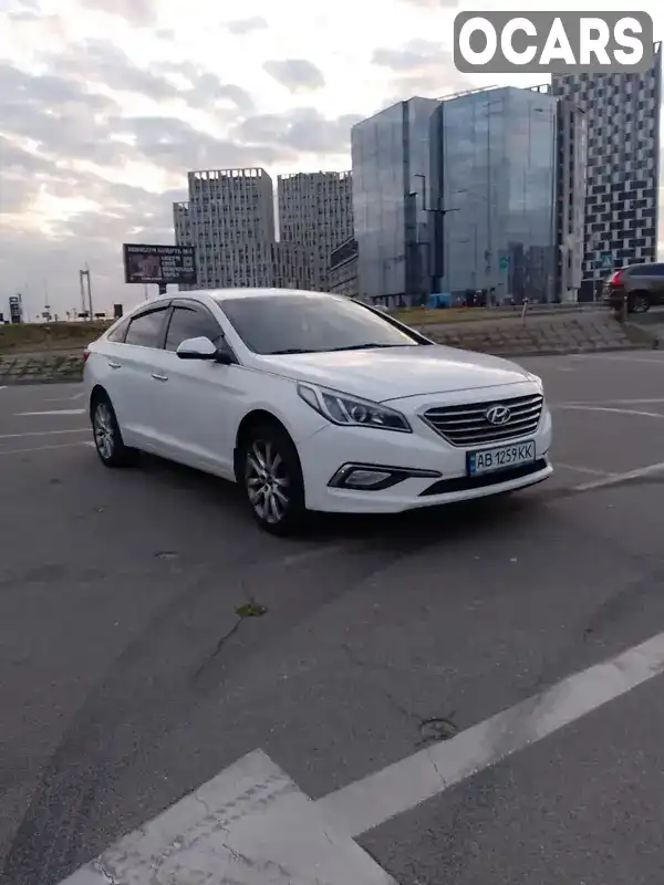 Седан Hyundai Sonata 2015 2 л. Ручная / Механика обл. Киевская, Киев - Фото 1/11