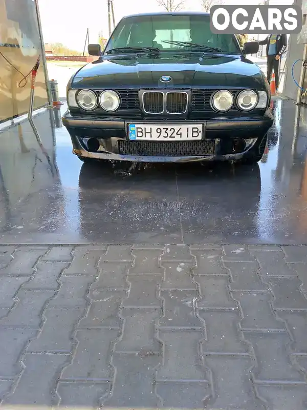 Седан BMW 5 Series 1990 2 л. обл. Черновицкая, Хотин - Фото 1/14