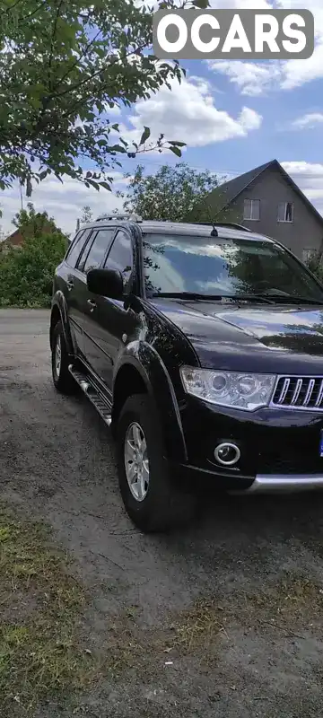 Позашляховик / Кросовер Mitsubishi Pajero Sport 2013 2.5 л. Ручна / Механіка обл. Сумська, Охтирка - Фото 1/21