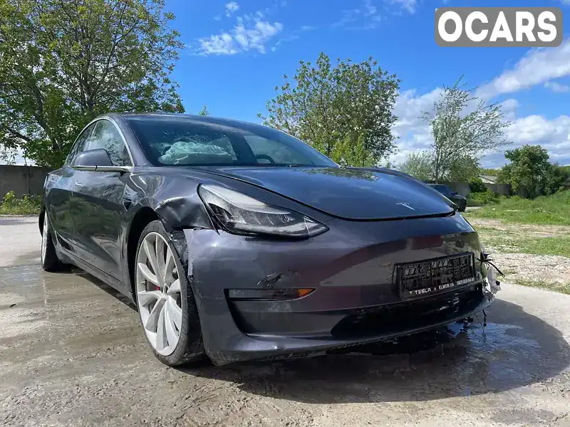 Седан Tesla Model 3 2018 null_content л. обл. Киевская, Киев - Фото 1/13