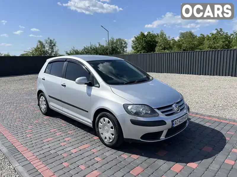 Хетчбек Volkswagen Golf 2005 1.39 л. Ручна / Механіка обл. Закарпатська, Виноградів - Фото 1/11