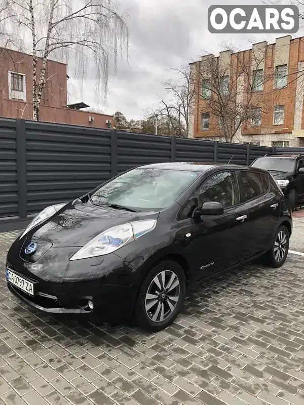 Хэтчбек Nissan Leaf 2015 null_content л. Вариатор обл. Черкасская, Черкассы - Фото 1/19