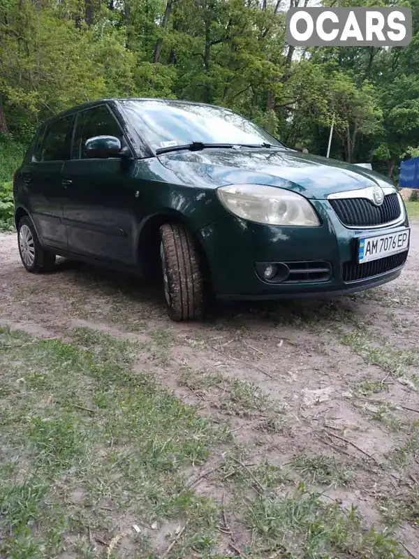 Хэтчбек Skoda Fabia 2007 1.39 л. Ручная / Механика обл. Житомирская, Житомир - Фото 1/12