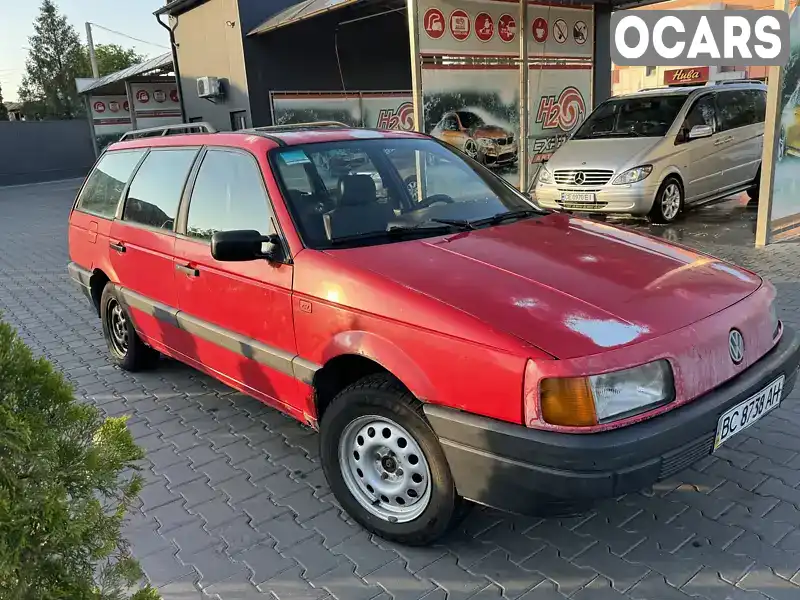 Универсал Volkswagen Passat 1989 1.6 л. Ручная / Механика обл. Черновицкая, Черновцы - Фото 1/17