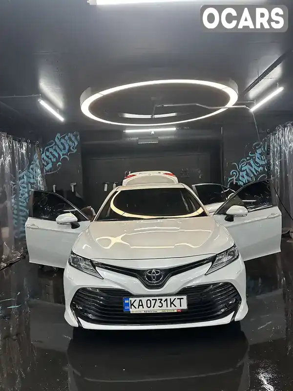 Седан Toyota Camry 2018 2.49 л. Автомат обл. Киевская, Киев - Фото 1/21