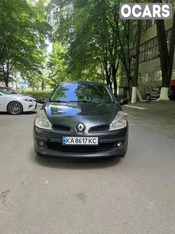Хэтчбек Renault Clio 2007 1.6 л. Автомат обл. Киевская, Киев - Фото 1/11