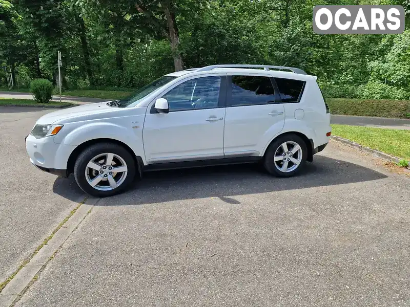 Внедорожник / Кроссовер Mitsubishi Outlander 2008 3 л. Автомат обл. Киевская, Киев - Фото 1/21