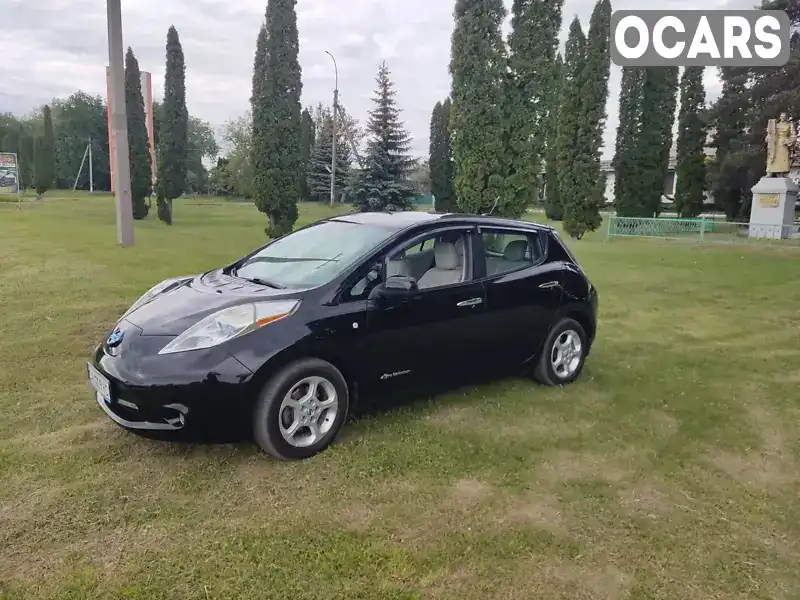 Хэтчбек Nissan Leaf 2013 null_content л. обл. Черкасская, Черкассы - Фото 1/19