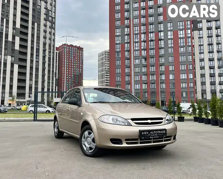 Хэтчбек Chevrolet Lacetti 2008 1.6 л. Ручная / Механика обл. Киевская, Киев - Фото 1/21