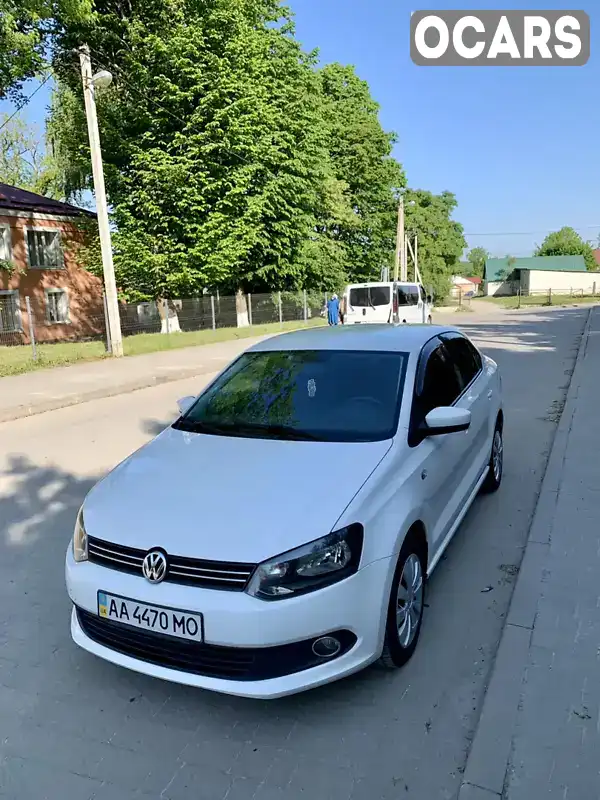 Седан Volkswagen Polo 2013 1.6 л. Ручная / Механика обл. Хмельницкая, Хмельницкий - Фото 1/21