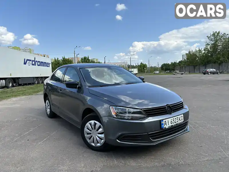 Седан Volkswagen Jetta 2013 1.98 л. Автомат обл. Киевская, Киев - Фото 1/9