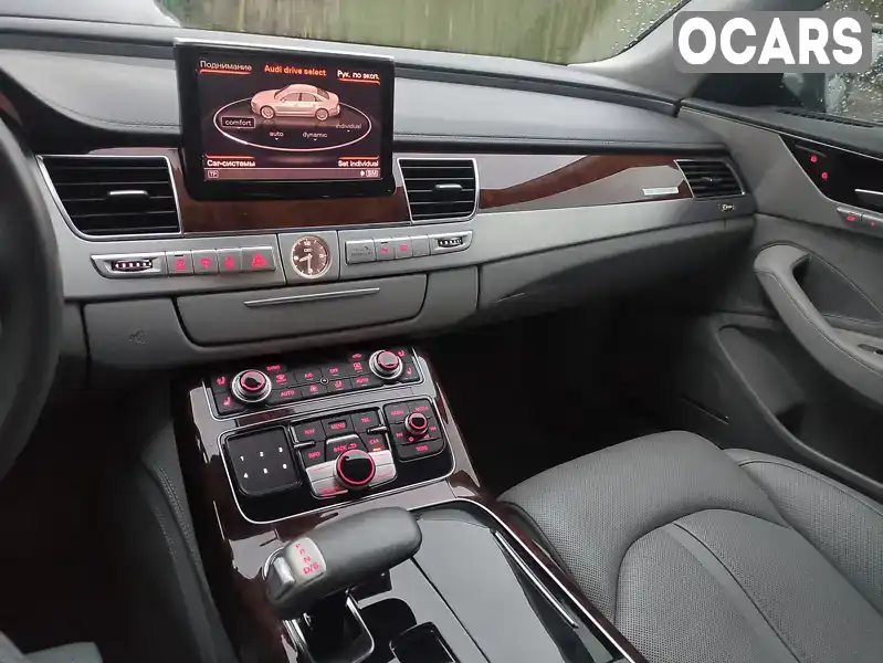 Седан Audi A8 2013 3 л. Автомат обл. Киевская, Киев - Фото 1/9