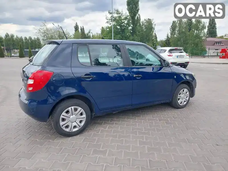 Хэтчбек Skoda Fabia 2011 1.6 л. Ручная / Механика обл. Полтавская, Кременчуг - Фото 1/17